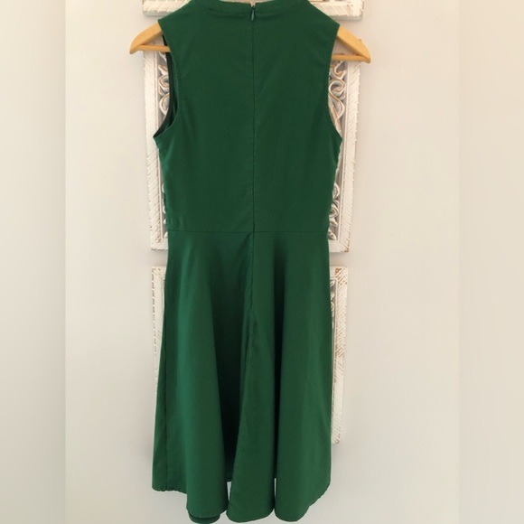 ❗️❗️SOLD❗️❗️Retro fit flare a line dress - Picture 3 of 6